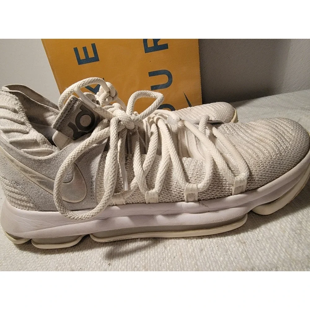 Nike KD 10 Numbers‎ Men's Size 9.5 Sneakers White Basketball Shoes